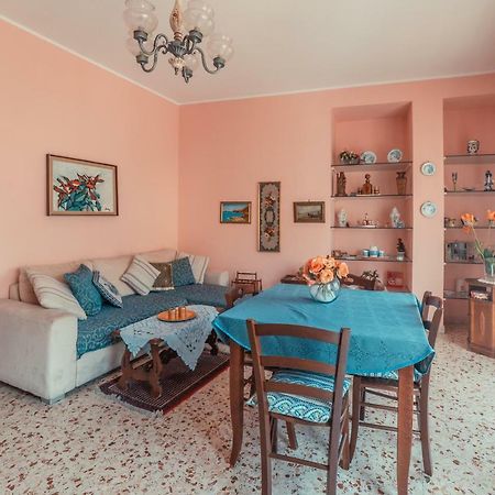 Theokles Apartment تاورمينا المظهر الخارجي الصورة